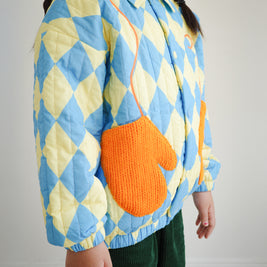 KIDS QUILTED PUFF JACKET WITH MITTEN POCKETS